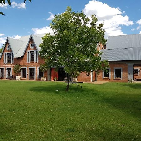 Millstream Inn Guest House Skeerpoort Dış mekan fotoğraf