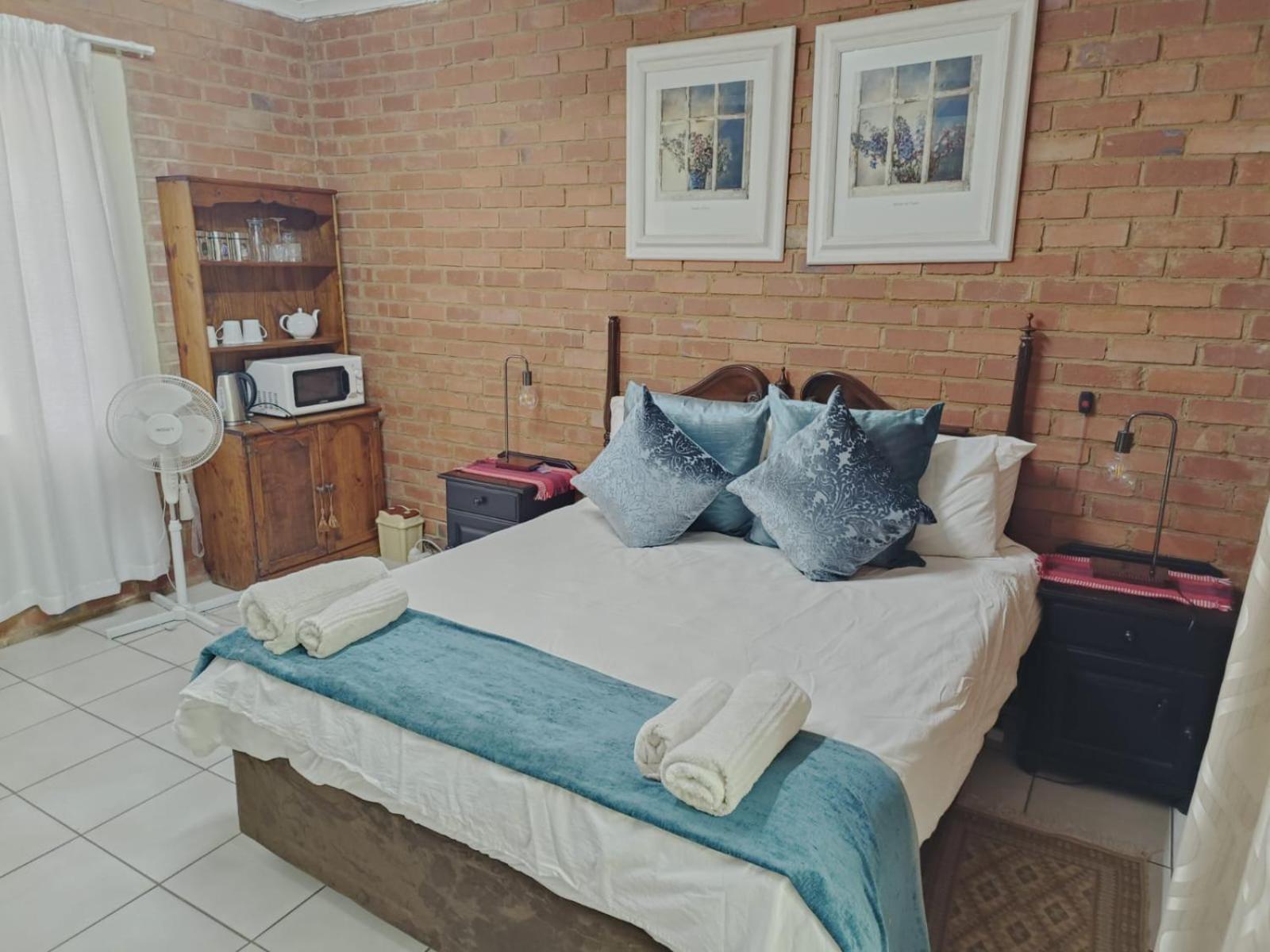 Millstream Inn Guest House Skeerpoort Oda fotoğraf