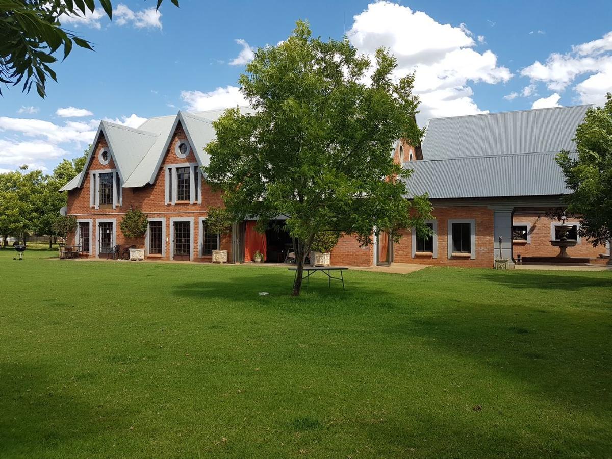 Millstream Inn Guest House Skeerpoort Dış mekan fotoğraf